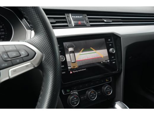 Volkswagen Passat Variant 1.4 TSI PHEV GTE Business | Parkeersensoren V+A | Winter Pakket | Camera | Navi | ActivLease financial lease