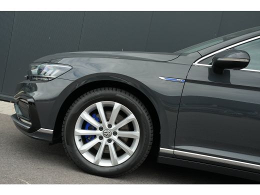 Volkswagen Passat Variant 1.4 TSI PHEV GTE Business | Parkeersensoren V+A | Winter Pakket | Camera | Navi | ActivLease financial lease
