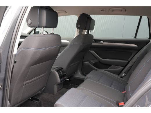 Volkswagen Passat Variant 1.4 TSI PHEV GTE Business | Parkeersensoren V+A | Winter Pakket | Camera | Navi | ActivLease financial lease
