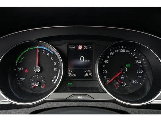 Volkswagen Passat Variant 1.4 TSI PHEV GTE Business | Parkeersensoren V+A | Winter Pakket | Camera | Navi | ActivLease financial lease