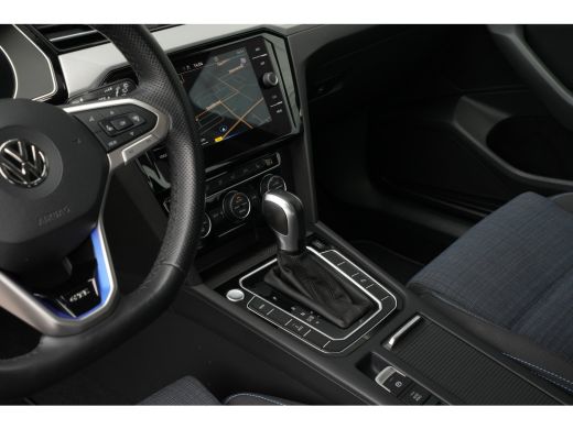 Volkswagen Passat Variant 1.4 TSI PHEV GTE Business | Parkeersensoren V+A | Winter Pakket | Camera | Navi | ActivLease financial lease