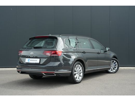 Volkswagen Passat Variant 1.4 TSI PHEV GTE Business | Parkeersensoren V+A | Winter Pakket | Camera | Navi | ActivLease financial lease