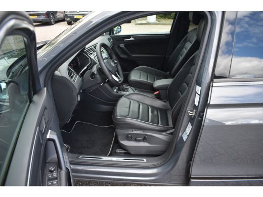 Volkswagen Tiguan 1.4 TSI eHybrid 245 PK DSG-6 R-Line Business+ | TREKHAAK | LEDER | 20 INCH | NAVIGATIE | HUD | EL... ActivLease financial lease