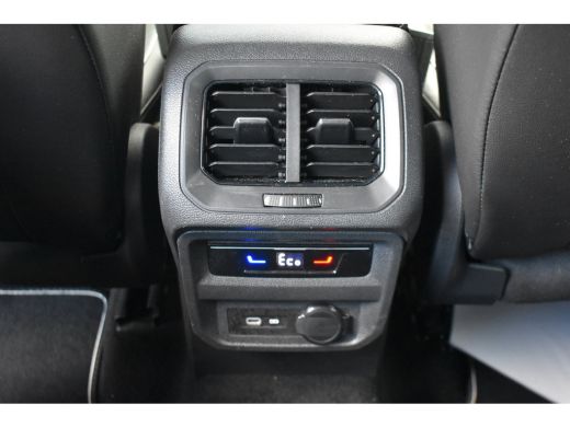 Volkswagen Tiguan 1.4 TSI eHybrid 245 PK DSG-6 R-Line Business+ | TREKHAAK | LEDER | 20 INCH | NAVIGATIE | HUD | EL... ActivLease financial lease