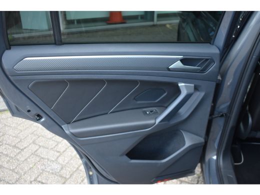 Volkswagen Tiguan 1.4 TSI eHybrid 245 PK DSG-6 R-Line Business+ | TREKHAAK | LEDER | 20 INCH | NAVIGATIE | HUD | EL... ActivLease financial lease