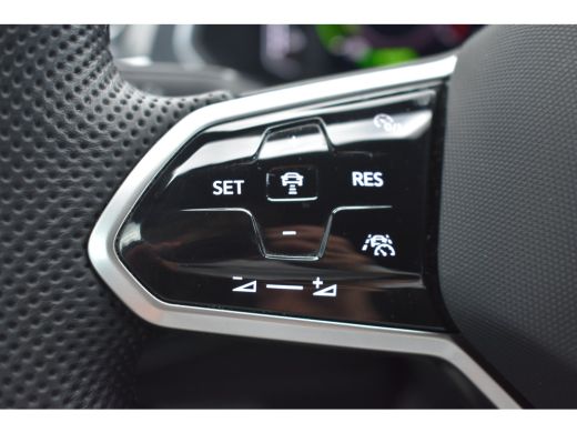 Volkswagen Tiguan 1.4 TSI eHybrid 245 PK DSG-6 R-Line Business+ | TREKHAAK | LEDER | 20 INCH | NAVIGATIE | HUD | EL... ActivLease financial lease