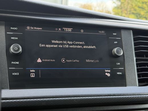 Volkswagen Transporter 2.0 TDI HIGHLINE / STARLIGHT BLUE METALLIC / L2H1 / TREKHAAK / CAMERA / CRUISE / AIRCO ActivLease financial lease