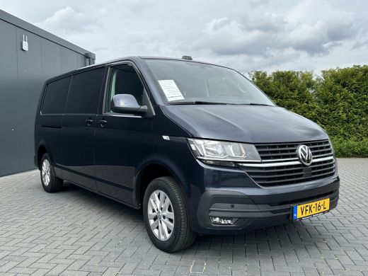 Volkswagen Transporter 2.0 TDI HIGHLINE / STARLIGHT BLUE METALLIC / L2H1 / TREKHAAK / CAMERA / CRUISE / AIRCO ActivLease financial lease