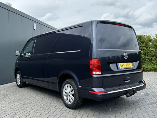 Volkswagen Transporter 2.0 TDI HIGHLINE / STARLIGHT BLUE METALLIC / L2H1 / TREKHAAK / CAMERA / CRUISE / AIRCO ActivLease financial lease