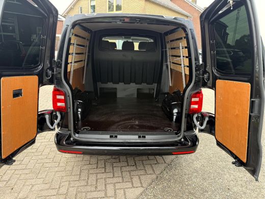Volkswagen Transporter 2.0 TDI 150pk L2H1 Dubbel Cabine Highline 65262 km, NL. Auto. ActivLease financial lease