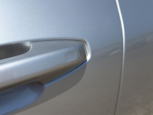 Volvo  V60 2.0 T6 Recharge AWD Business Pro | SoH 97,35% | Stuurwiel en stoelen verwarmd | Achteruitrijcamera | ActivLease financial lease