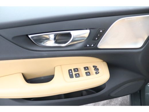 Volvo  V60 T6 Plug-in hybrid AWD Ultra Dark | Bowers&Wilkins | Massage | Stoelventilatie | 360 Camera | Pano... ActivLease financial lease