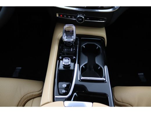 Volvo  V60 T6 Plug-in hybrid AWD Ultra Dark | Bowers&Wilkins | Massage | Stoelventilatie | 360 Camera | Pano... ActivLease financial lease