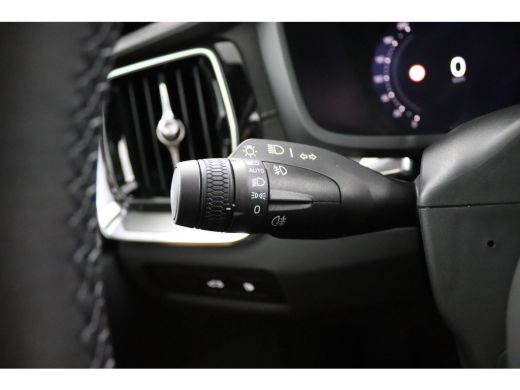 Volvo  V60 T6 Plug-in hybrid AWD Ultra Dark | Bowers&Wilkins | Massage | Stoelventilatie | 360 Camera | Pano... ActivLease financial lease