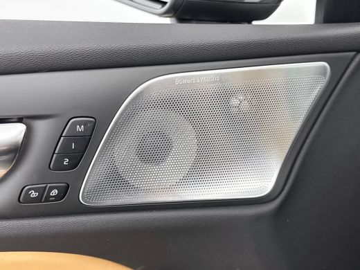 Volvo  V60 T6 Recharge Ultra Bright | 19" | Geventileerd Nappa | Stoelmassage | Bowers & Wilkins | Head-Up |... ActivLease financial lease