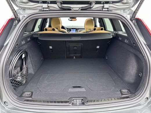 Volvo  V60 T6 Recharge Ultra Bright | 19" | Geventileerd Nappa | Stoelmassage | Bowers & Wilkins | Head-Up |... ActivLease financial lease