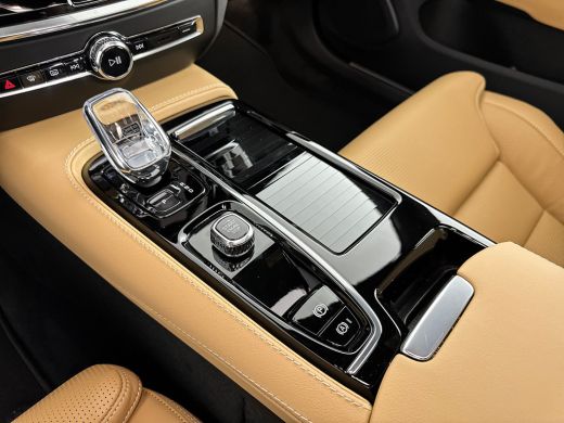 Volvo  V60 T6 Recharge Ultra Bright | 19" | Geventileerd Nappa | Stoelmassage | Bowers & Wilkins | Head-Up |... ActivLease financial lease