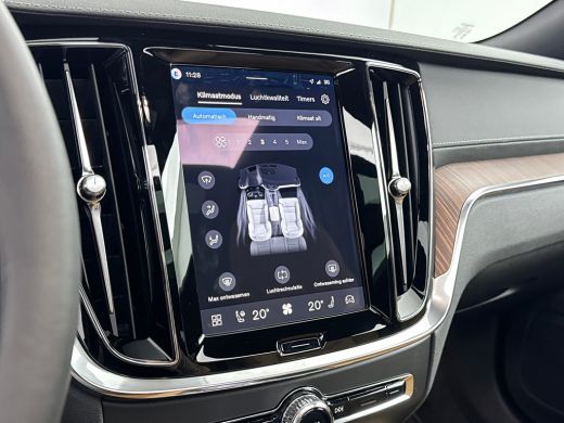 Volvo  V60 T6 Recharge Ultra Bright | 19" | Geventileerd Nappa | Stoelmassage | Bowers & Wilkins | Head-Up |... ActivLease financial lease