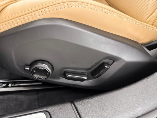 Volvo  V60 T6 Recharge Ultra Bright | 19" | Geventileerd Nappa | Stoelmassage | Bowers & Wilkins | Head-Up |... ActivLease financial lease