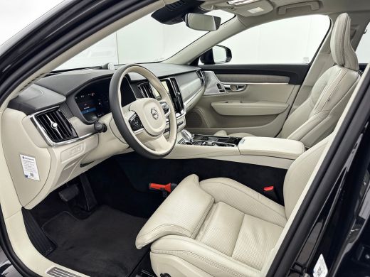 Volvo  V90 T8 Recharge Ultra Dark | 20" | Luchtvering | Geventileerd Nappa | Stoelmassage | Bowers & Wilkins... ActivLease financial lease