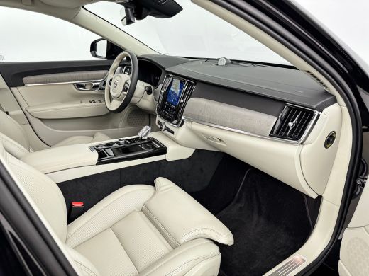 Volvo  V90 T8 Recharge Ultra Dark | 20" | Luchtvering | Geventileerd Nappa | Stoelmassage | Bowers & Wilkins... ActivLease financial lease