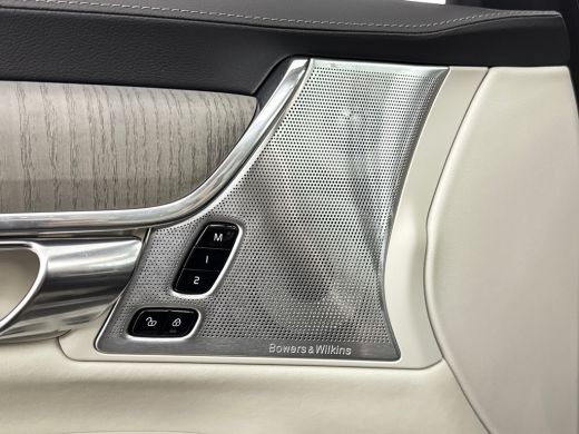 Volvo  V90 T8 Recharge Ultra Dark | 20" | Luchtvering | Geventileerd Nappa | Stoelmassage | Bowers & Wilkins... ActivLease financial lease