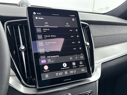 Volvo  XC90 T8 Ultra Black Edition Executive | 22" | Gelaagd & Getint Glas | Geintegreerd kinderzitje | Lucht... ActivLease financial lease