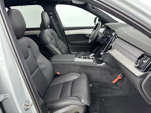 Volvo  XC90 T8 Ultra Black Edition Executive | 22" | Gelaagd & Getint Glas | Geintegreerd kinderzitje | Lucht... ActivLease financial lease