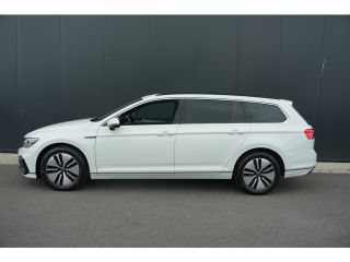 Volkswagen Passat Variant 1.4 TSI PHEV GTE Business | Adaptive Cruise Controle | Trekhaak | Dodehoek Detectie |