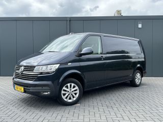 Volkswagen Transporter 2.0 TDI HIGHLINE / STARLIGHT BLUE METALLIC / L2H1 / TREKHAAK / CAMERA / CRUISE / AIRCO