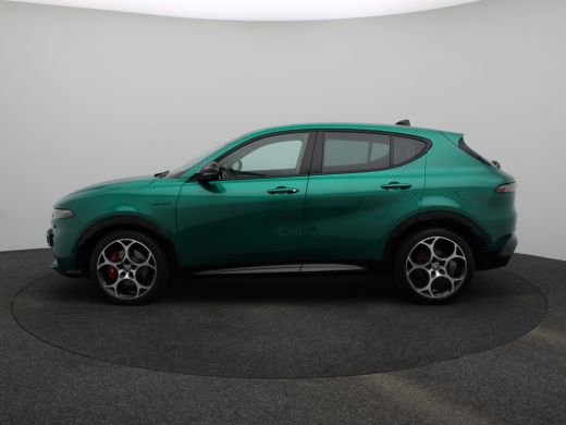 Alfa Romeo Tonale 1.5T Hybrid Veloce Lederen Bekleding | ELektrische Stoelen | 306 Graden Camera | Adaptieve Cruise... ActivLease financial lease