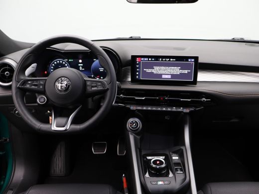 Alfa Romeo Tonale 1.5T Hybrid Veloce Lederen Bekleding | ELektrische Stoelen | 306 Graden Camera | Adaptieve Cruise... ActivLease financial lease