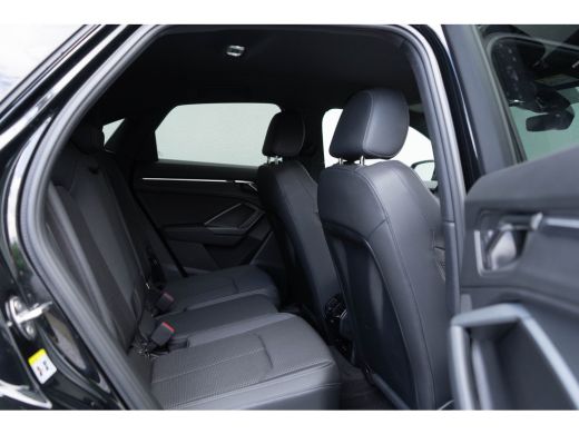 Audi Q3 45 TFSI e / 2x S-line/ Virtual Cockpit/ Touch Navigatie/ Virtual Cockpit/ ActivLease financial lease