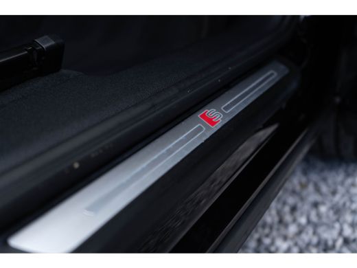 Audi Q3 45 TFSI e / 2x S-line/ Virtual Cockpit/ Touch Navigatie/ Virtual Cockpit/ ActivLease financial lease