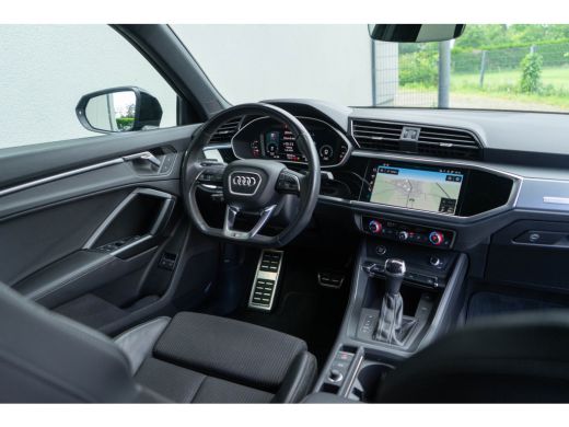 Audi Q3 45 TFSI e / 2x S-line/ Virtual Cockpit/ Touch Navigatie/ Virtual Cockpit/ ActivLease financial lease