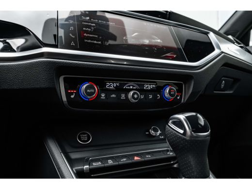 Audi Q3 45 TFSI e S Edition 245PK | Panorama Dak | Sfeerverlichting | Elek. stoelen | Matrix LED Koplampe... ActivLease financial lease