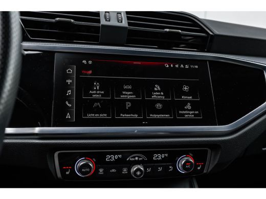 Audi Q3 45 TFSI e S Edition 245PK | Panorama Dak | Sfeerverlichting | Elek. stoelen | Matrix LED Koplampe... ActivLease financial lease