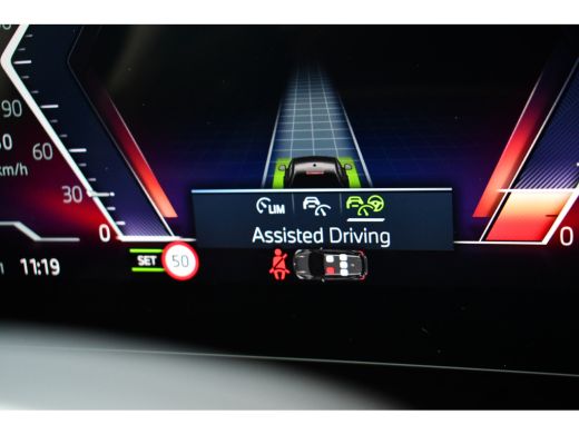 BMW 1 Serie 120 M-Sport Pano ACC 360 HUD El-Klep 18inch Shadowline ActivLease financial lease