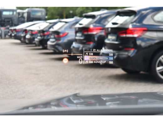 BMW 1 Serie 120 M-Sport Pano ACC 360 HUD El-Klep 18inch Shadowline ActivLease financial lease