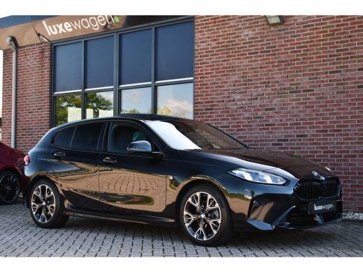 BMW 1 Serie 120 M-Sport Pano ACC 360 HUD El-Klep 18inch Shadowline ActivLease financial lease