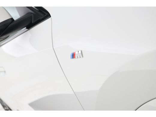 BMW iX1 eDrive20 67 kWh M-sport, Stoelen, Virtual, Climate, ActivLease financial lease