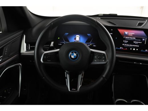 BMW iX1 eDrive20 67 kWh M-sport, Stoelen, Virtual, Climate, ActivLease financial lease