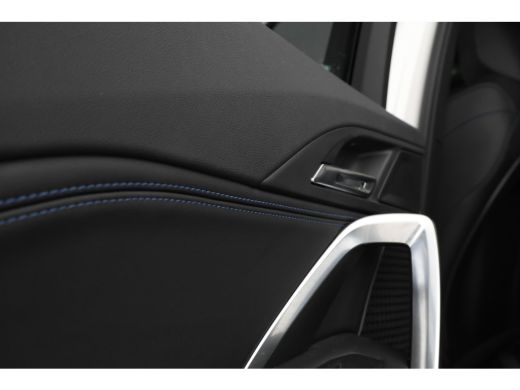 BMW iX1 eDrive20 67 kWh M-sport, Stoelen, Virtual, Climate, ActivLease financial lease