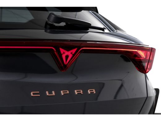 CUPRA Formentor 1.5 TSI e-Hybrid 272 PK VZ Performance | Dig. Cockpit | Adapt. Cruise | Stoel-+Stuurverw. | PDC |... ActivLease financial lease
