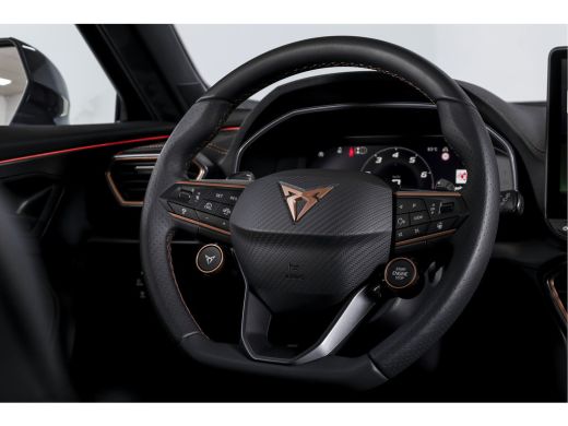 CUPRA Formentor 1.5 TSI e-Hybrid 272 PK VZ Performance | Dig. Cockpit | Adapt. Cruise | Stoel-+Stuurverw. | PDC |... ActivLease financial lease