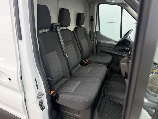 Ford E-Transit 68kWh 184PK L2H2 334km WLTP 96,5% (SOH) Climate Control Cruise Control CarPlay Navigatie Parkeers... ActivLease financial lease