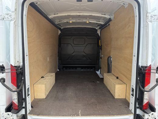 Ford E-Transit 68kWh 184PK L2H2 334km WLTP 96,5% (SOH) Climate Control Cruise Control CarPlay Navigatie Parkeers... ActivLease financial lease