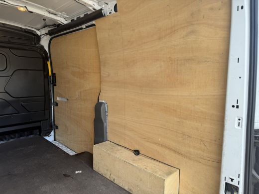 Ford E-Transit 68kWh 184PK L2H2 334km WLTP 96,5% (SOH) Climate Control Cruise Control CarPlay Navigatie Parkeers... ActivLease financial lease