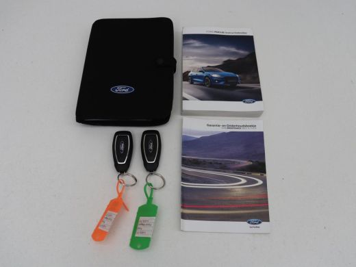 Ford Focus 1.5 EcoBoost ST Line | Trekhaak | Stoel & Stuurverwarming | Keyless | Carplay | Climate control |... ActivLease financial lease