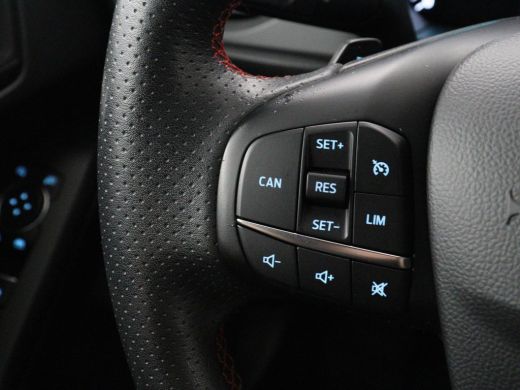 Ford Focus 1.5 EcoBoost ST Line | Trekhaak | Stoel & Stuurverwarming | Keyless | Carplay | Climate control |... ActivLease financial lease